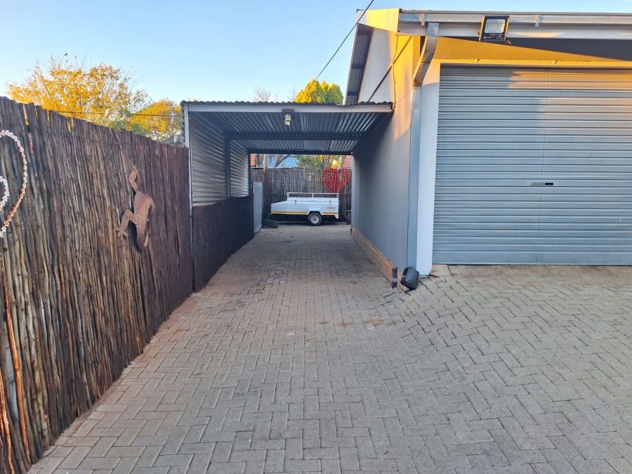To Let 3 Bedroom Property for Rent in Fichardt Park Free State